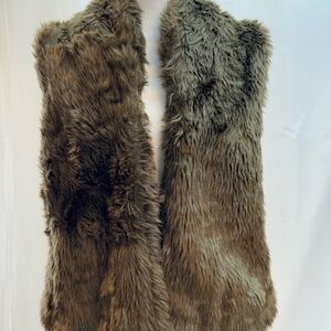 Elle Lauri Brown Faux Fur Vest L